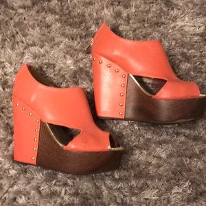 Platform ladies shoes